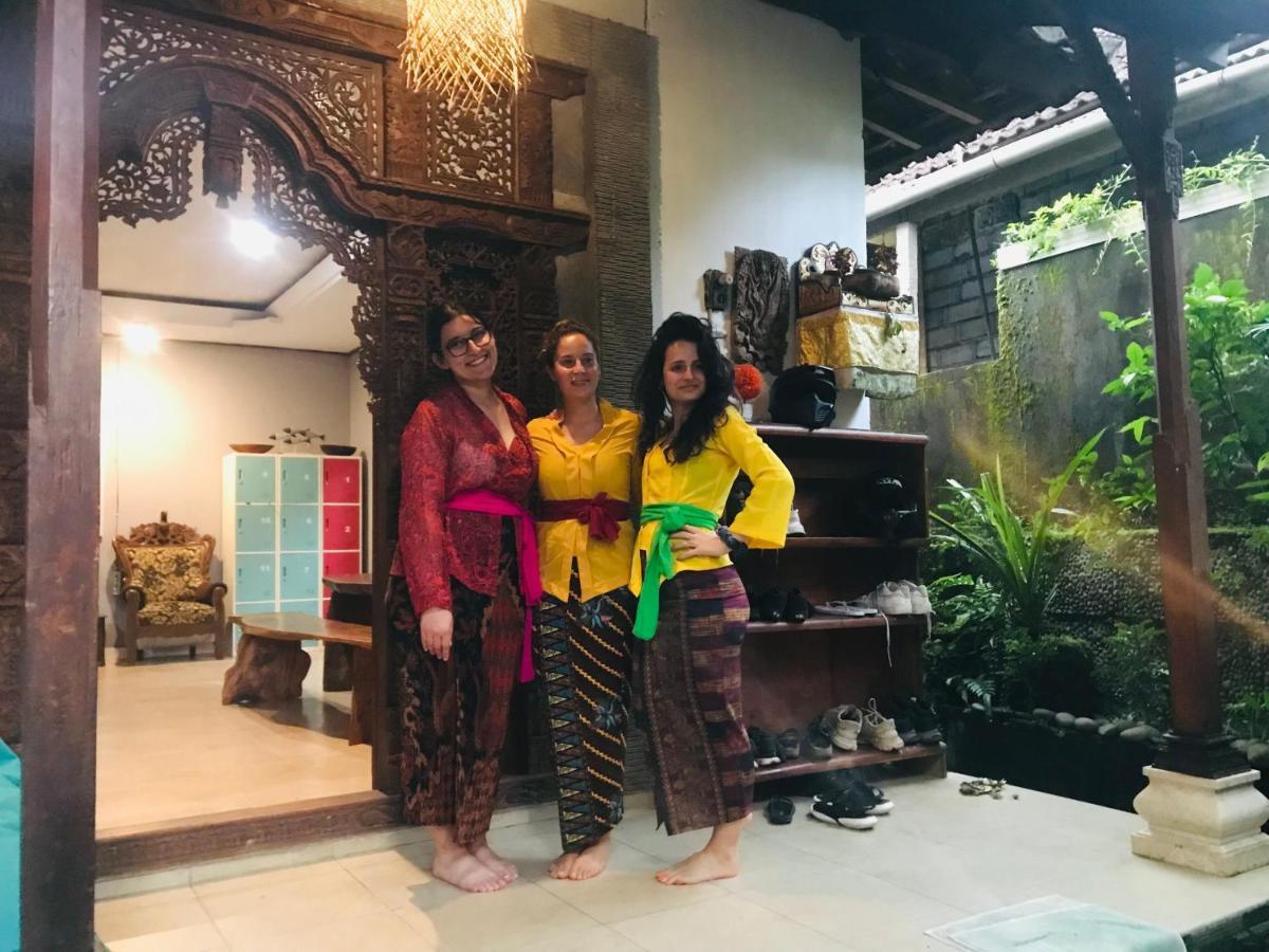 Yasa Backpackers House Ostello Ubud Esterno foto