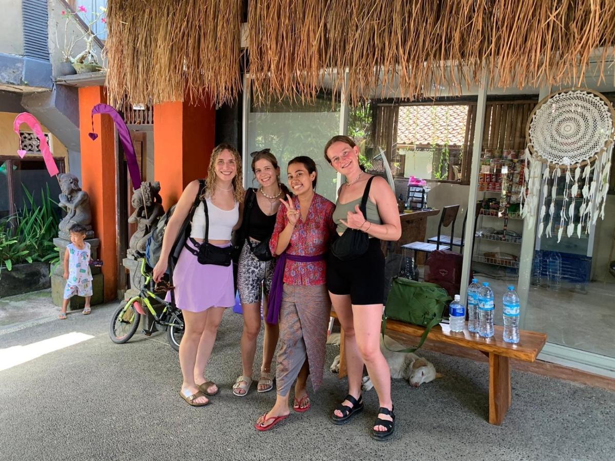 Yasa Backpackers House Ostello Ubud Esterno foto