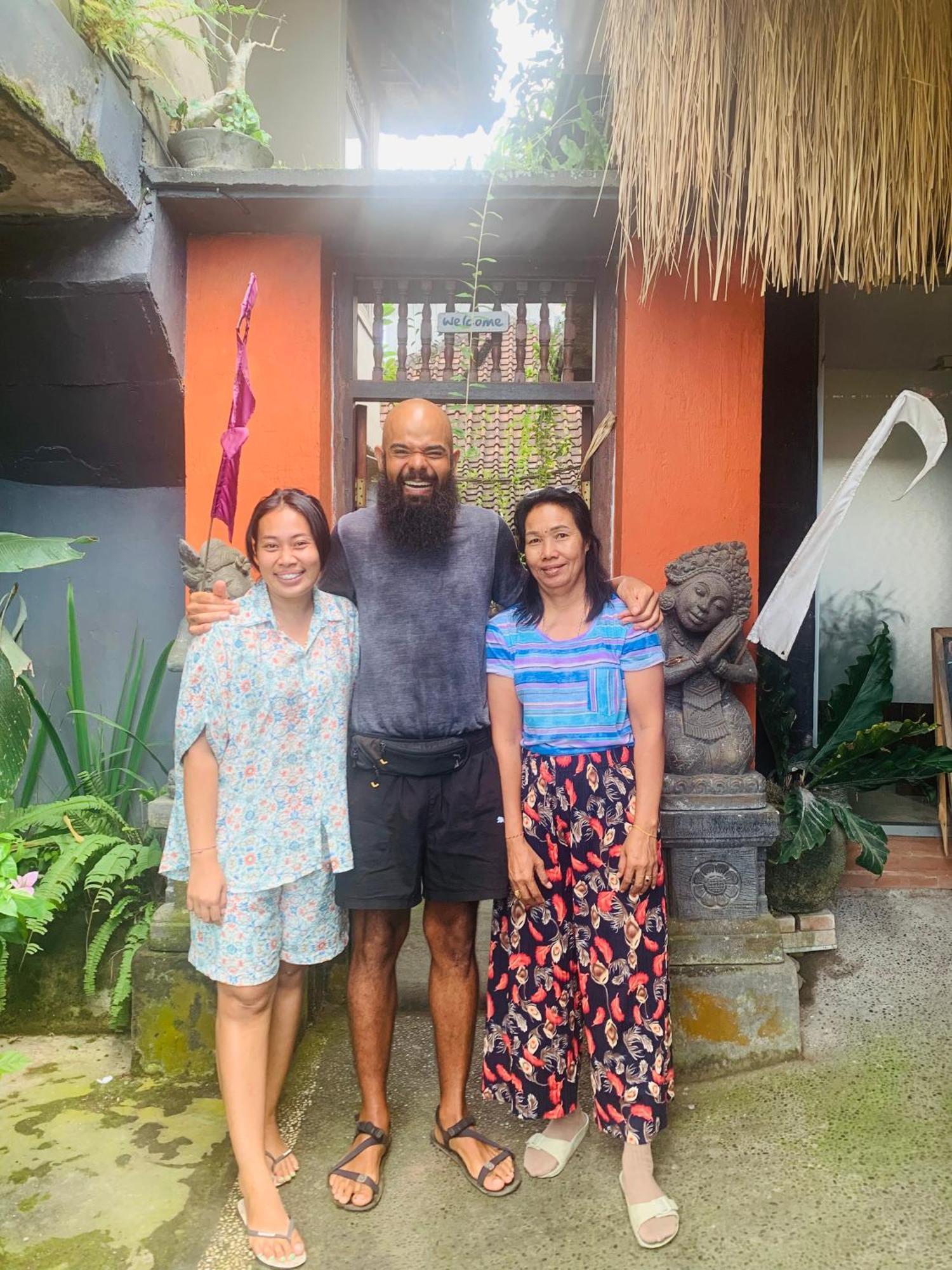 Yasa Backpackers House Ostello Ubud Esterno foto