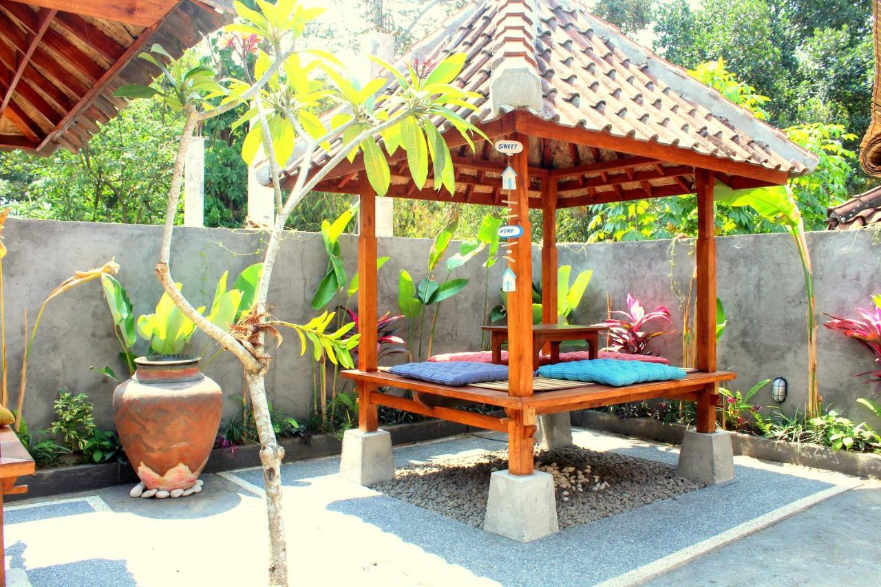 Yasa Backpackers House Ostello Ubud Esterno foto